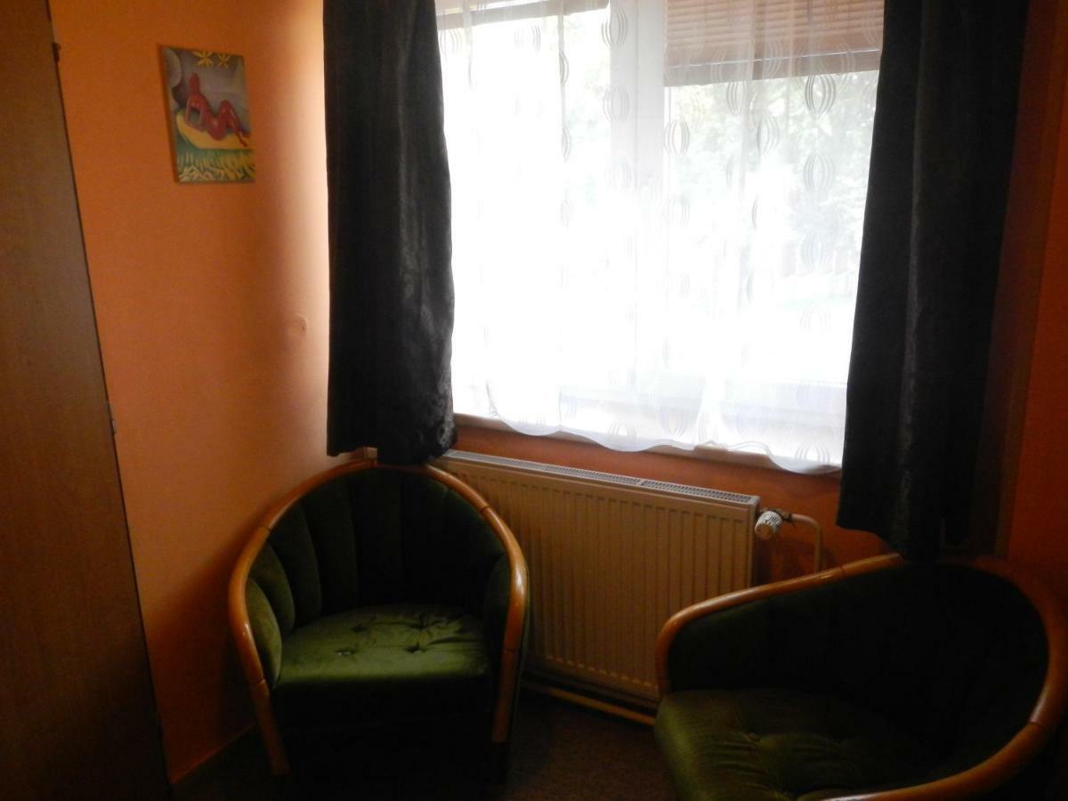 Apartmány Šárka Újezd u Hradce Králové Hradec Králové Extérieur photo